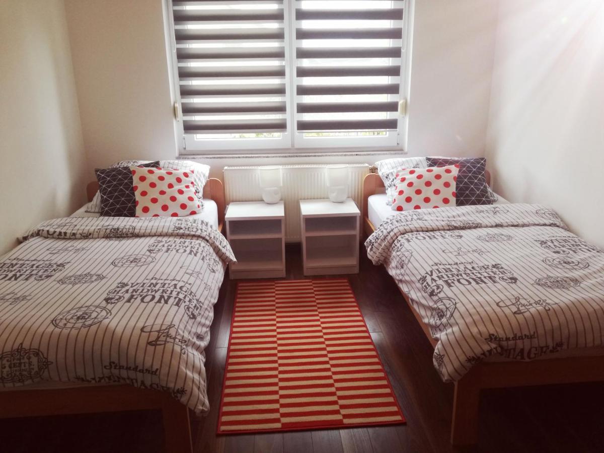 דירות אוטוצאץ Apartman Maja מראה חיצוני תמונה