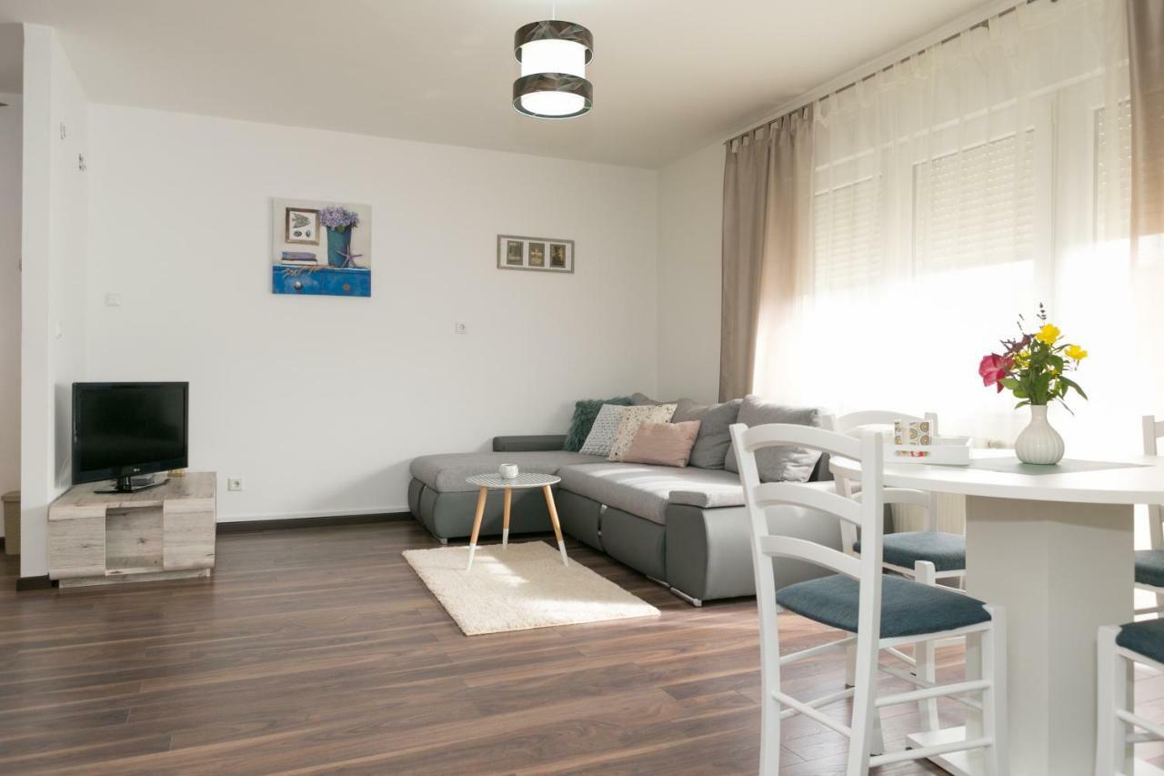 דירות אוטוצאץ Apartman Maja מראה חיצוני תמונה