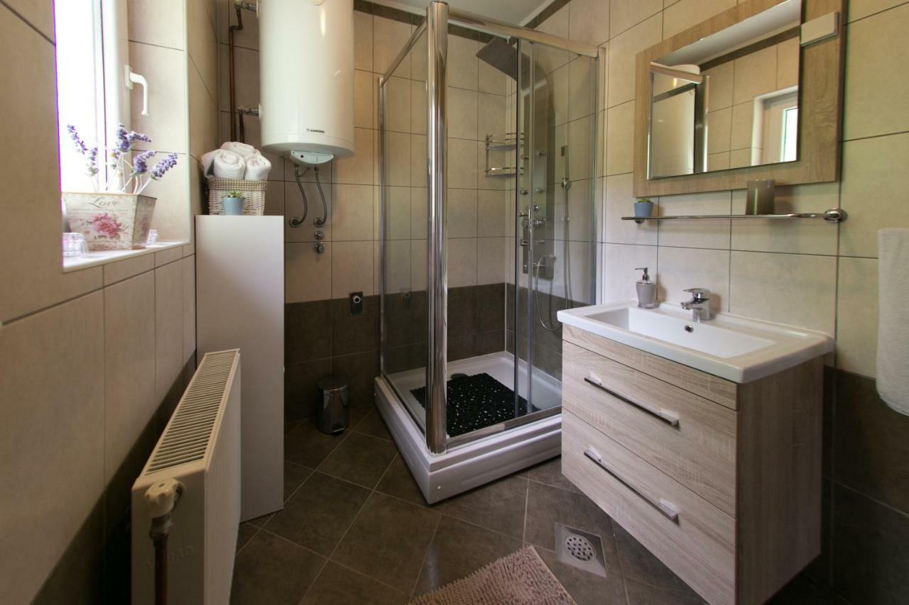 דירות אוטוצאץ Apartman Maja מראה חיצוני תמונה